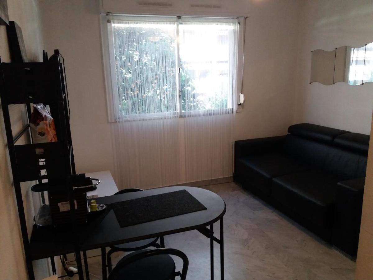 Studio Bord De Mer Nice Ouest Exterior foto